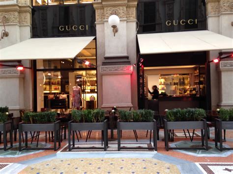 Gucci cafe the mall